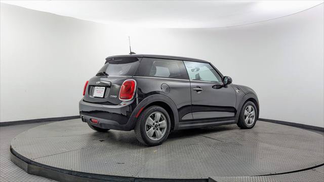 Used 2016 MINI Cooper 2-Door Hardtop FWD image 8