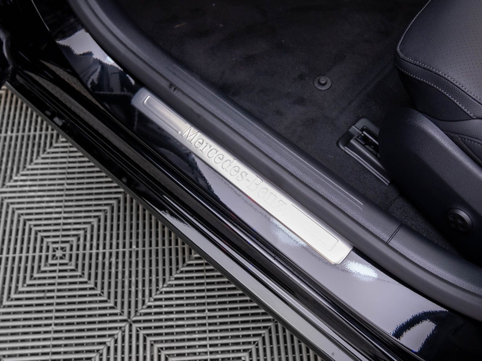 New 2026 Mercedes-Benz C 300 4MATIC Sedan image 17