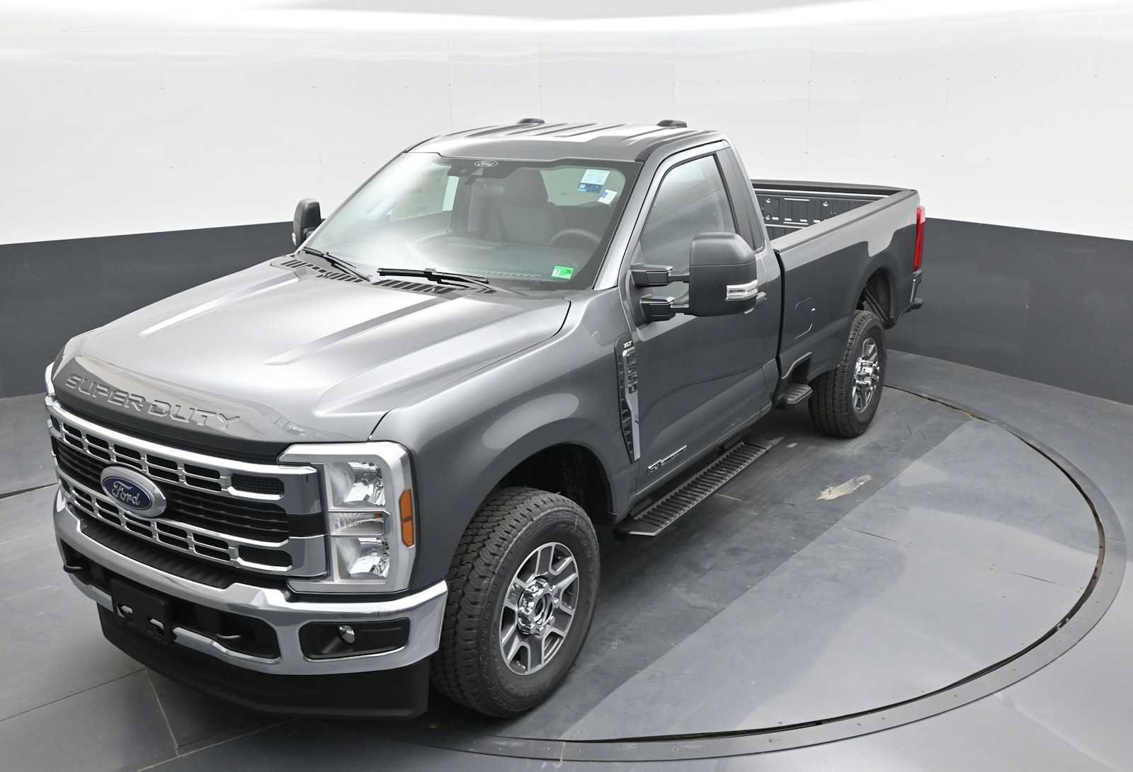 New 2025 Ford F350 XLT image 16