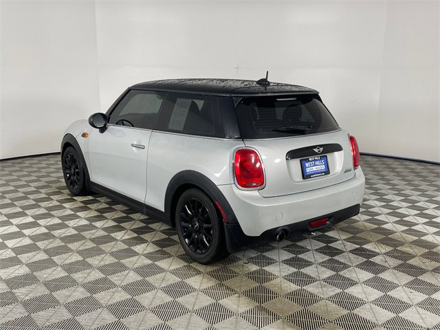 Used 2016 MINI Cooper 2-Door Hardtop image 21