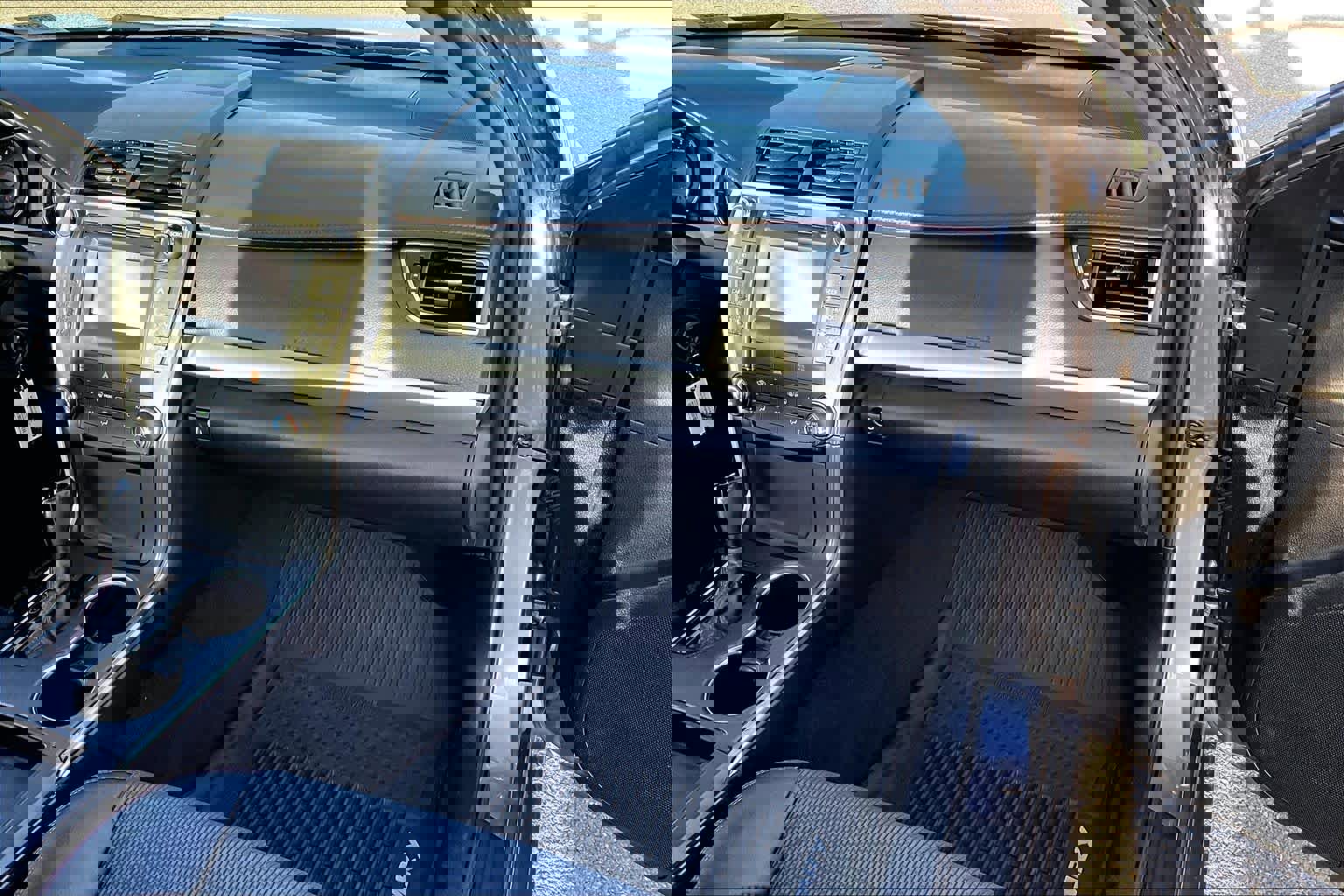 Used 2016 Toyota Camry SE image 19