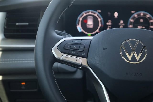 New 2026 Volkswagen Tiguan SE image 9