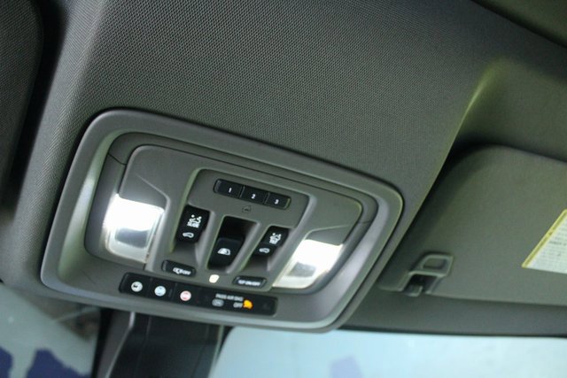 Used 2020 GMC Sierra 3500 Denali w/ Denali Ultimate Package image 20