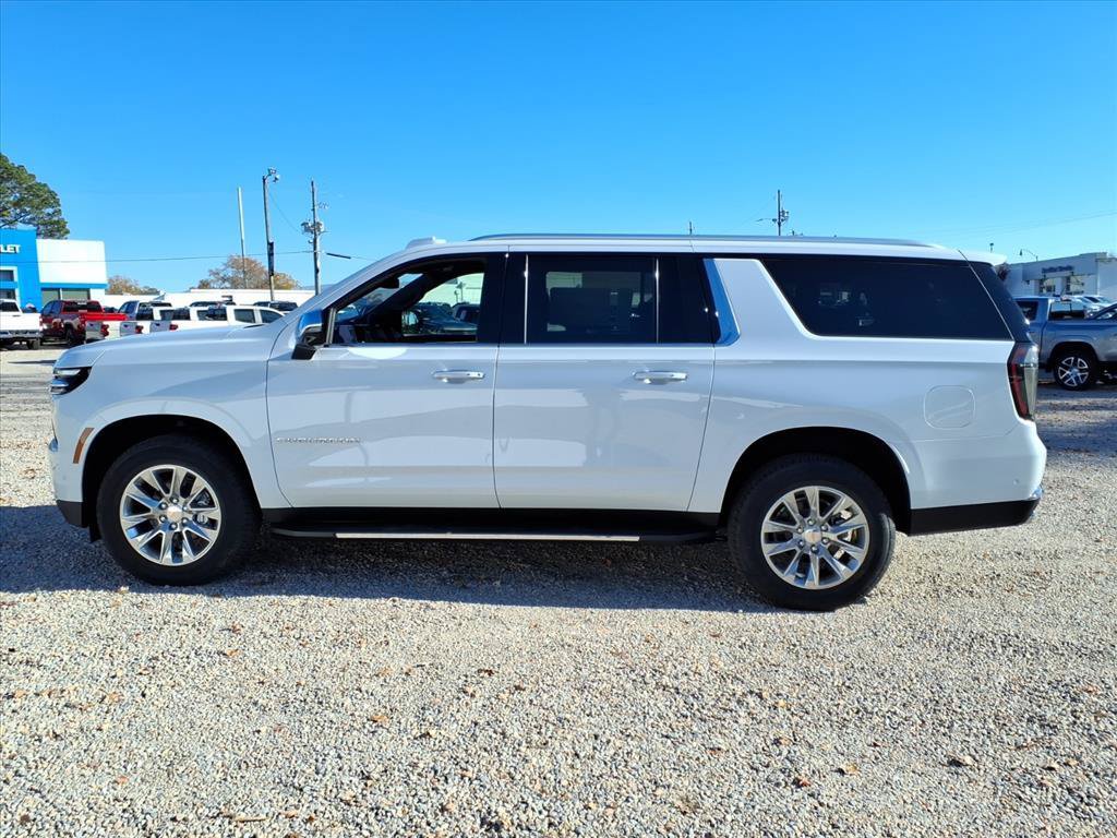 New 2026 Chevrolet Suburban Premier w/ Sun And Tow Package RWD image 4