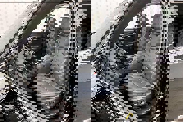 Certified 2021 Buick Enclave Premium w/ Sun and Sites Package image 8