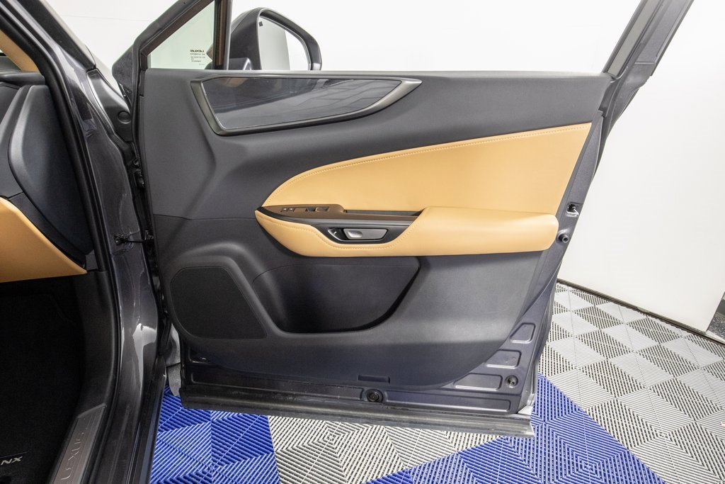 Used 2025 Lexus NX 250 FWD w/ Premium Package image 14