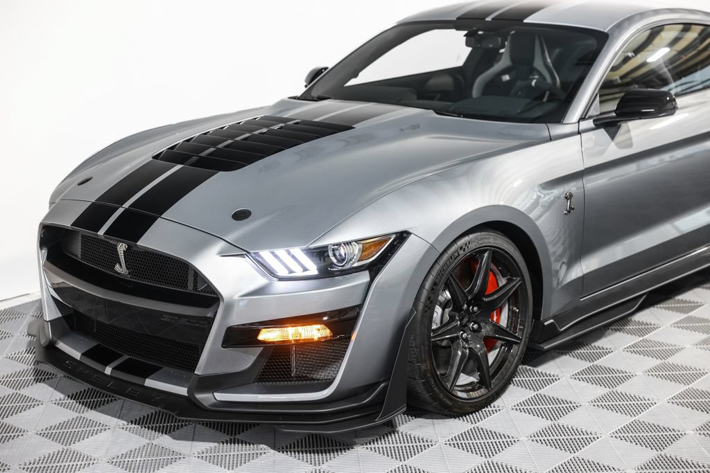Used 2020 Ford Mustang Shelby GT500 w/ Carbon Fiber Track Pack RWD image 19