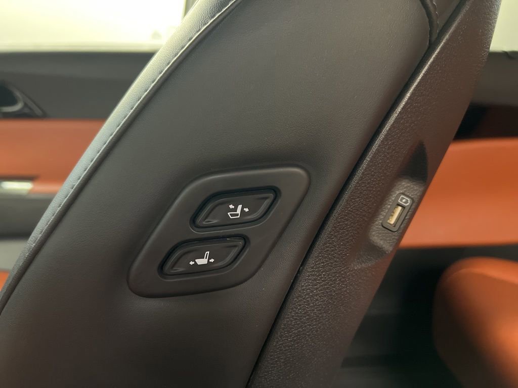 Used 2024 Kia Carnival SX image 28