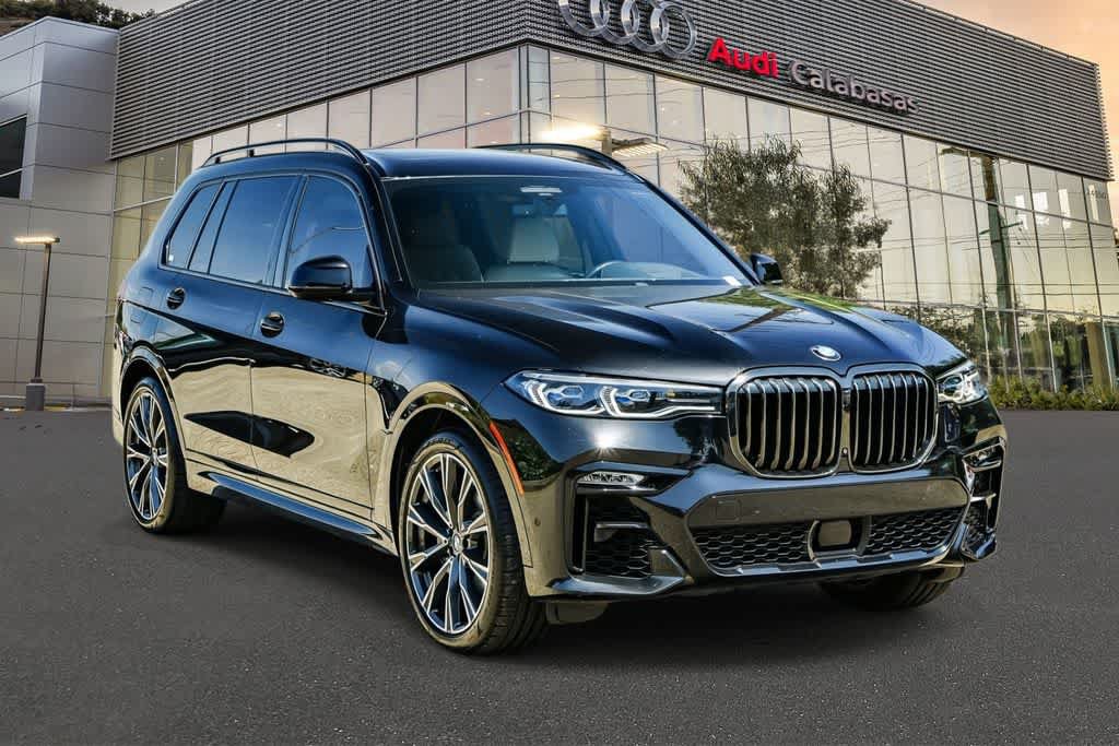 Used 2022 BMW X7 M50i w/ Dynamic Handling Package AWD/4WD image 5