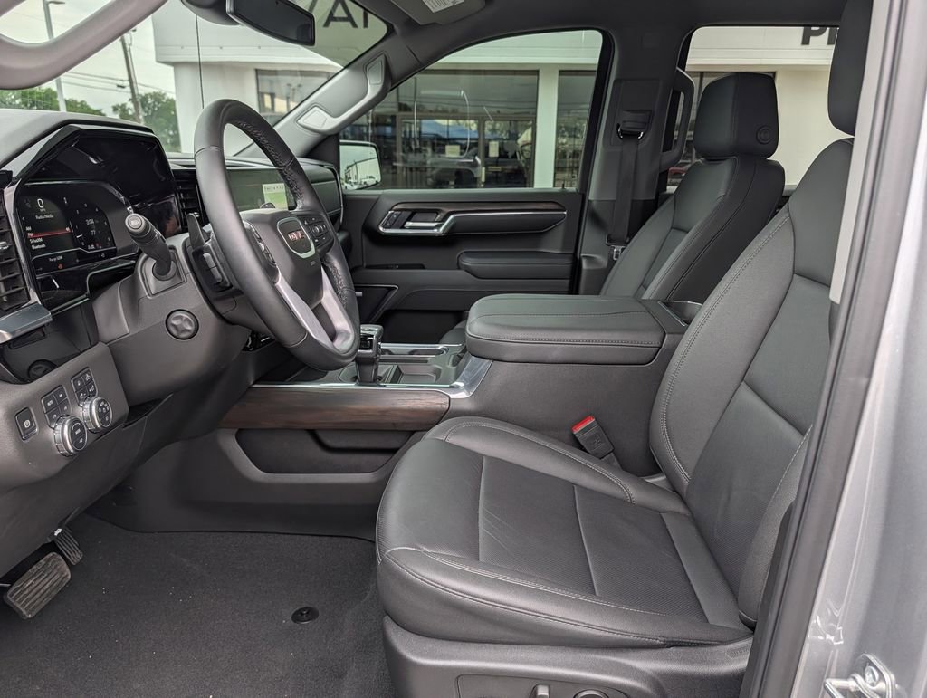Used 2025 GMC Sierra 1500 SLT image 26