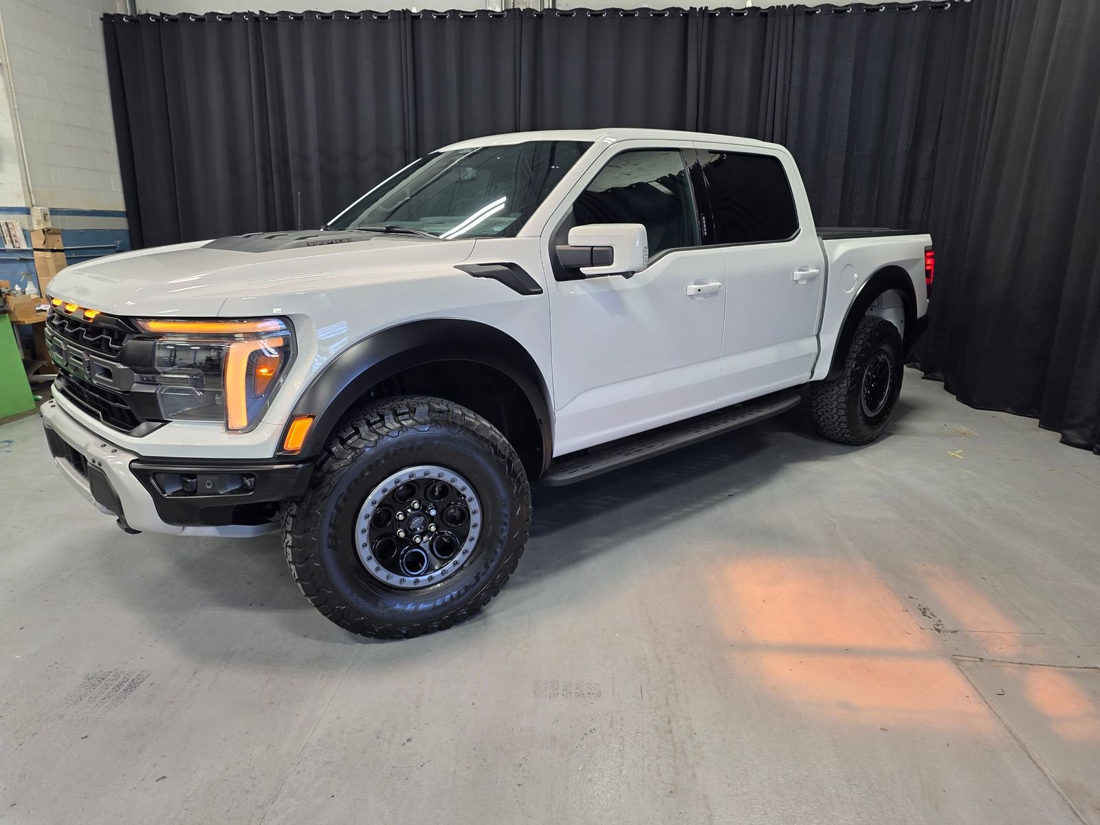 Used 2024 Ford F150 Raptor AWD/4WD image 2