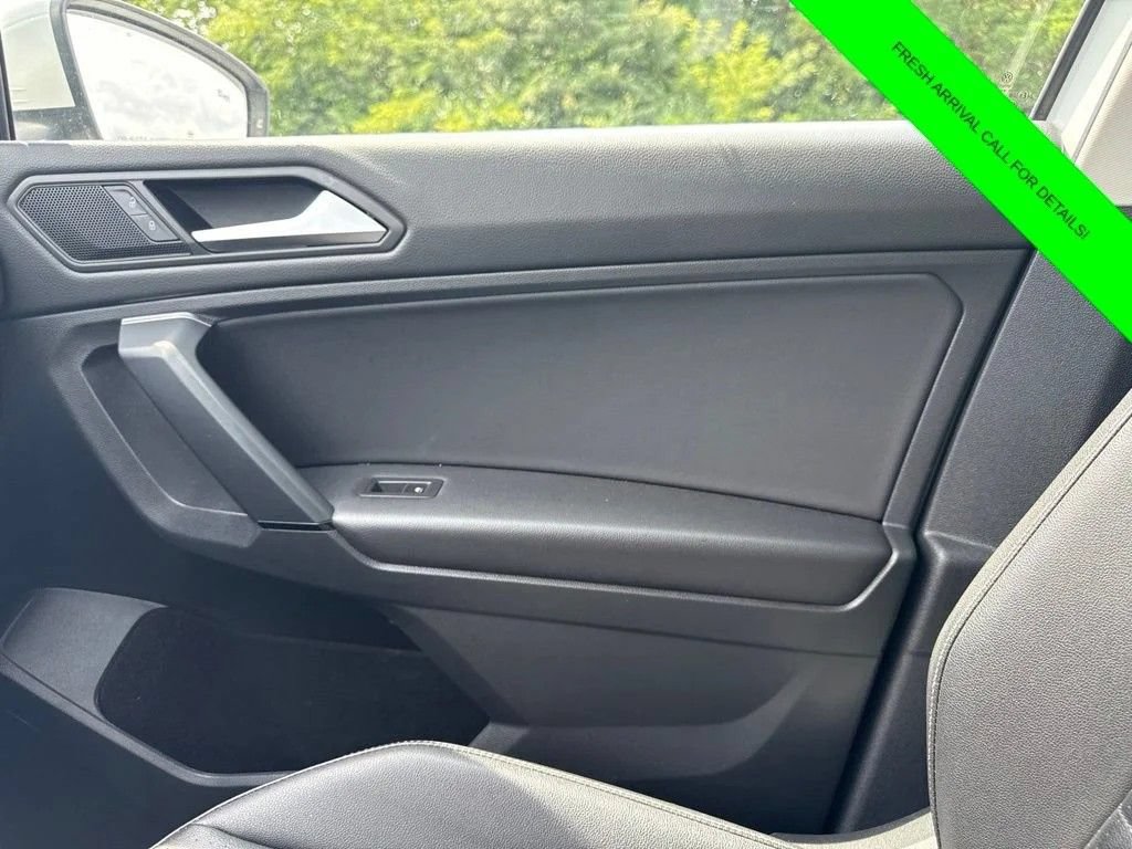 Used 2019 Volkswagen Tiguan SE AWD/4WD image 29