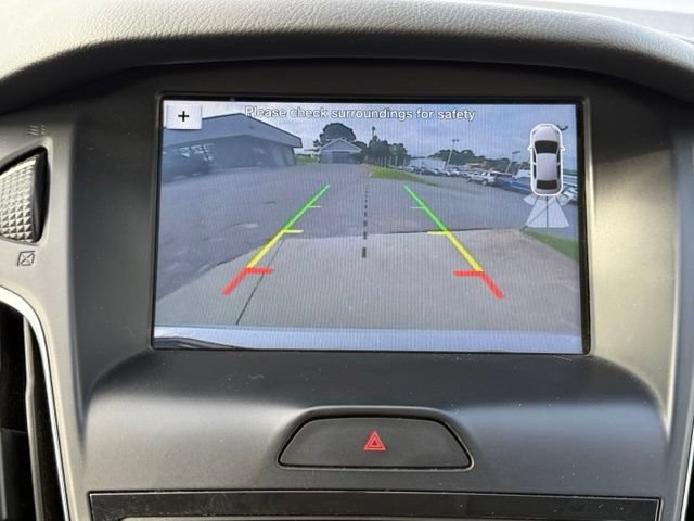 Used 2016 Ford Focus Titanium FWD image 23