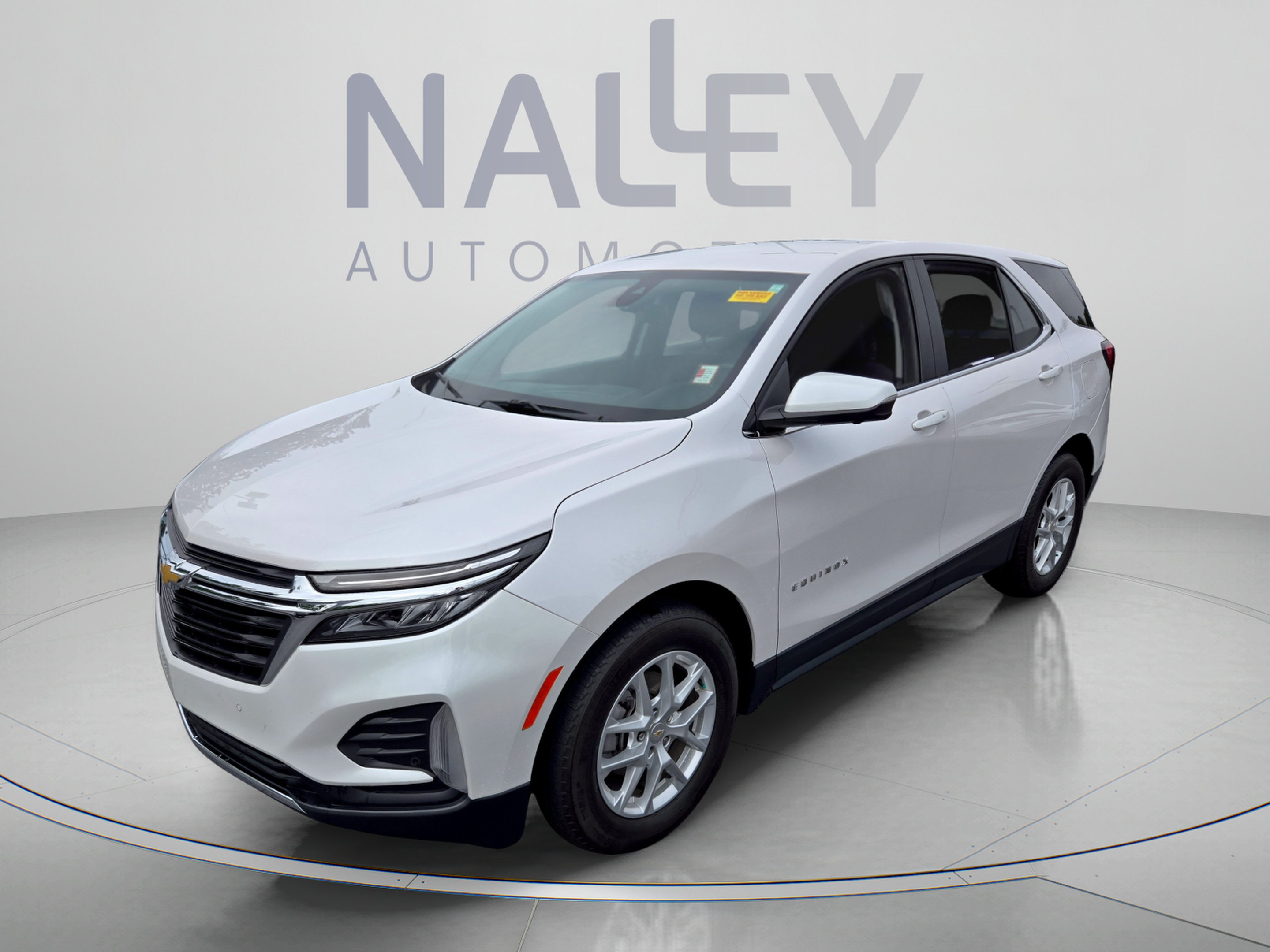 Used 2022 Chevrolet Equinox LT FWD image 1