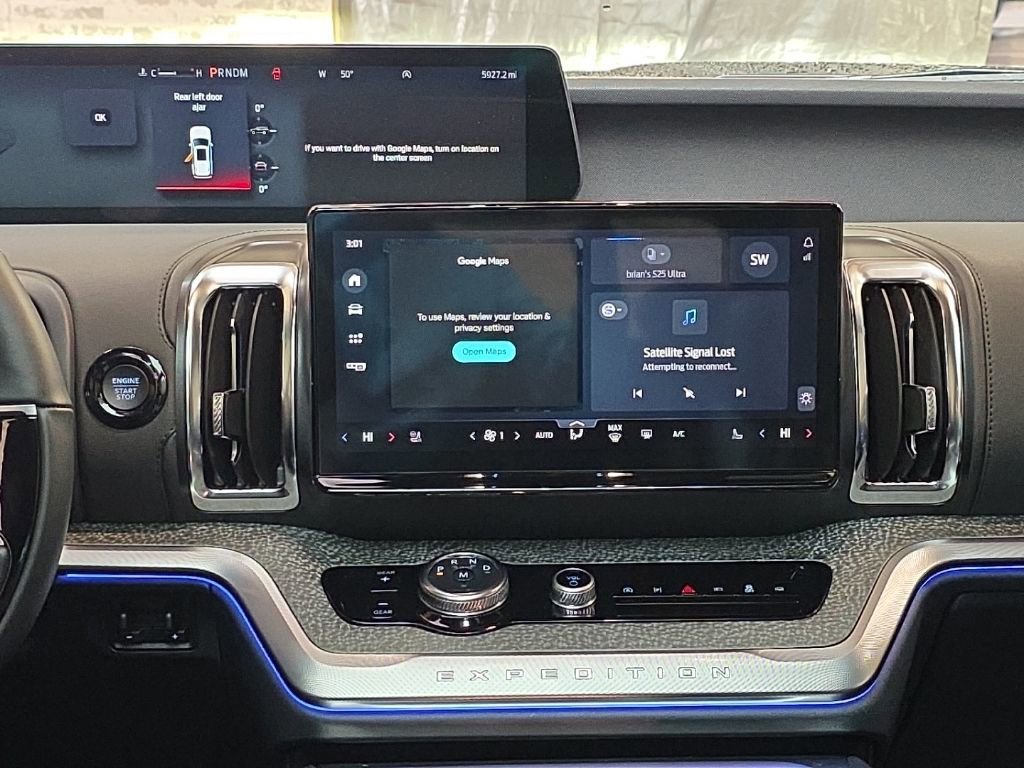 Used 2025 Ford Expedition Tremor image 26