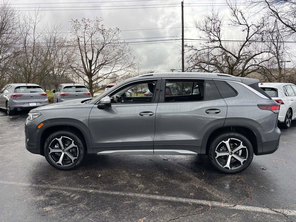 New 2026 Volkswagen Tiguan SE image 4