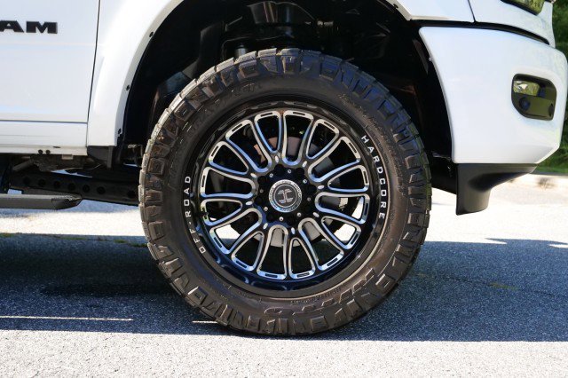 Used 2024 RAM 2500 Limited image 8