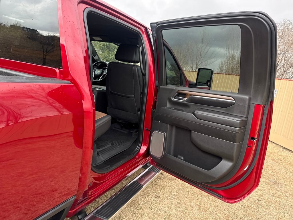 Used 2024 Chevrolet Silverado 2500 High Country image 23