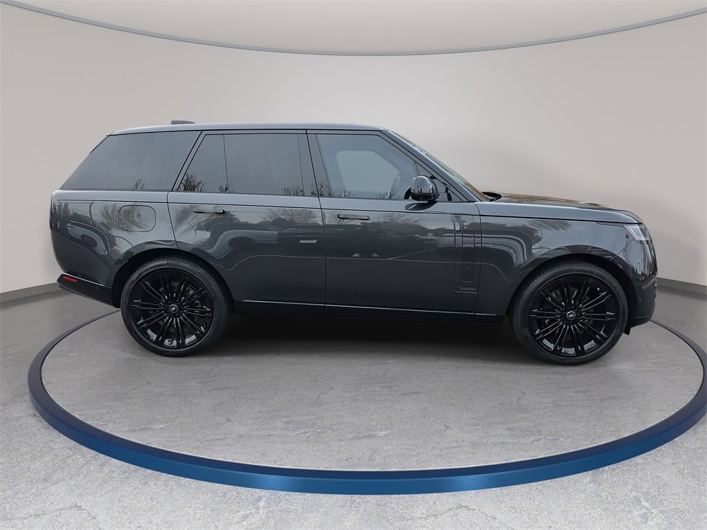 New 2025 Land Rover Range Rover Autobiography image 4