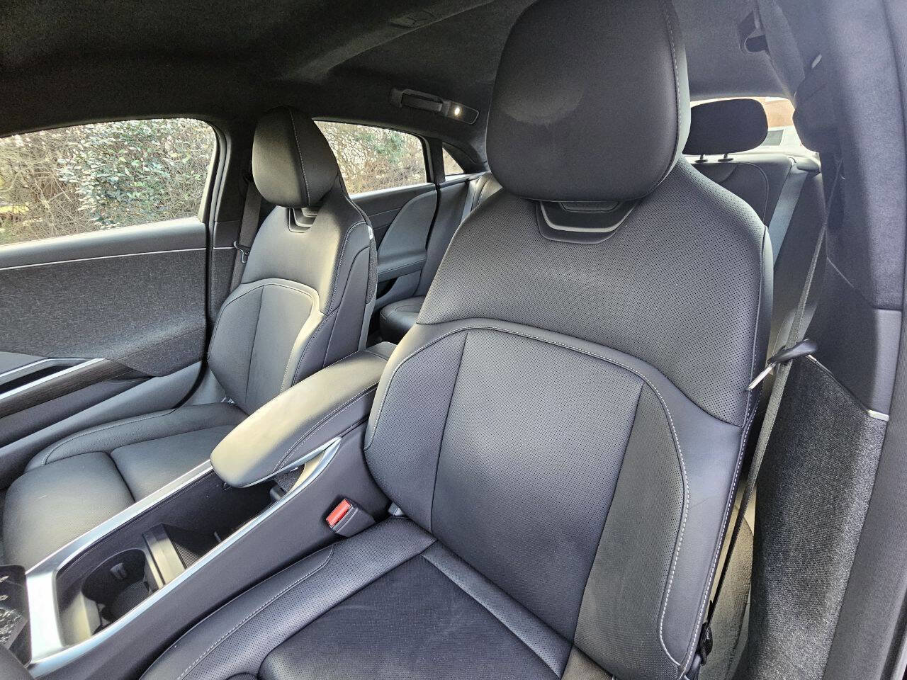 Used 2024 Lucid Air Pure image 6