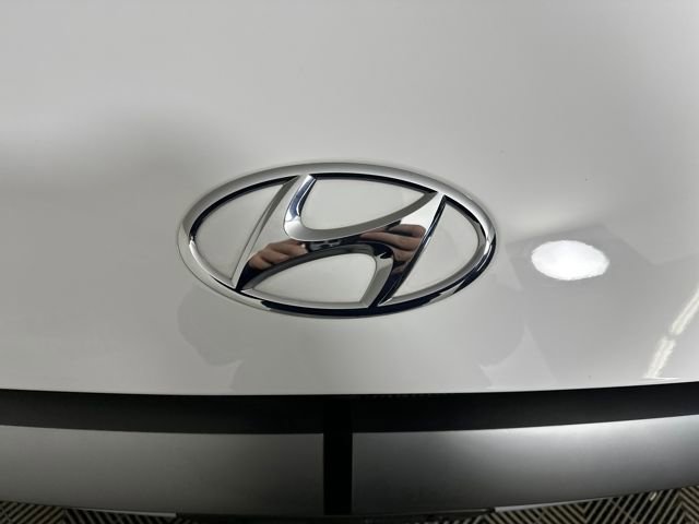Used 2023 Hyundai Ioniq 5 SE w/ Cargo Package image 9