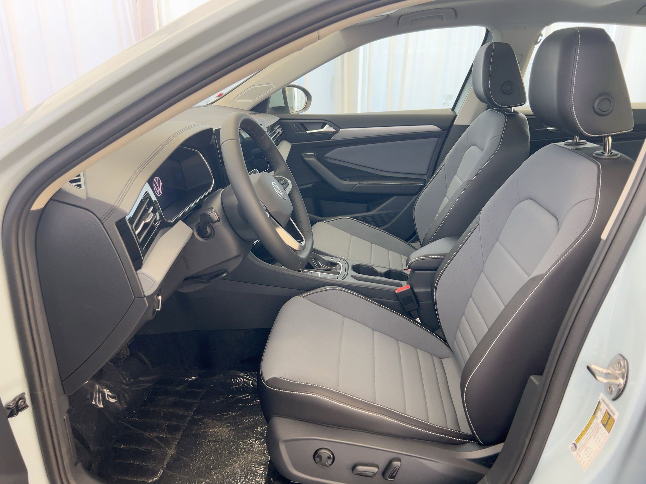 New 2026 Volkswagen Jetta SE image 5