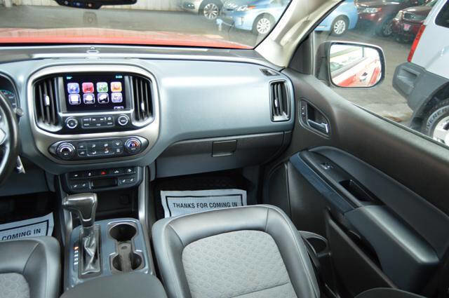 Used 2015 Chevrolet Colorado Z71 image 44
