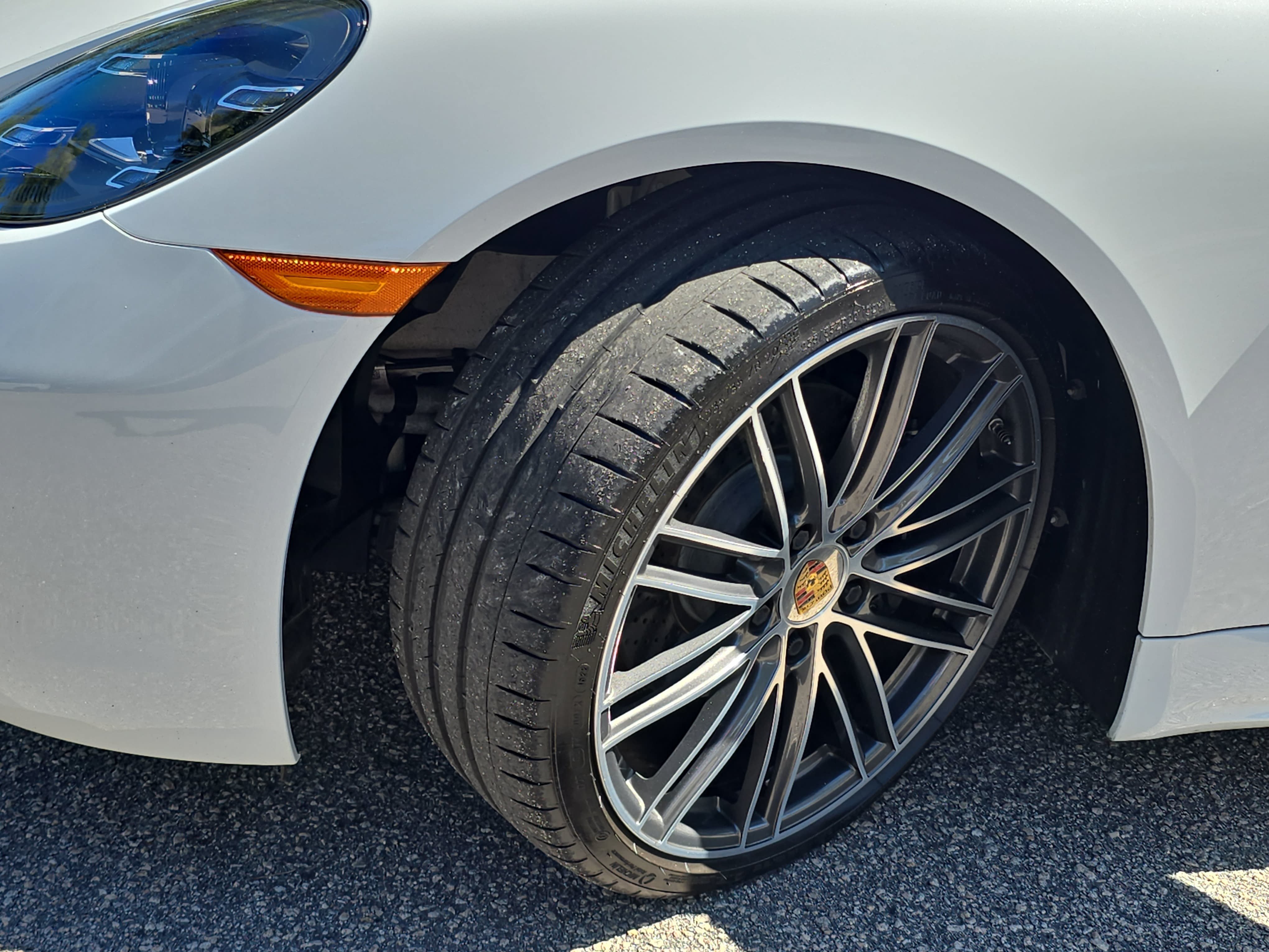 Used 2022 Porsche 718 Boxster RWD image 27
