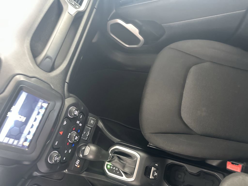 Used 2020 Jeep Renegade Sport w/ Sport Appearance Group image 24