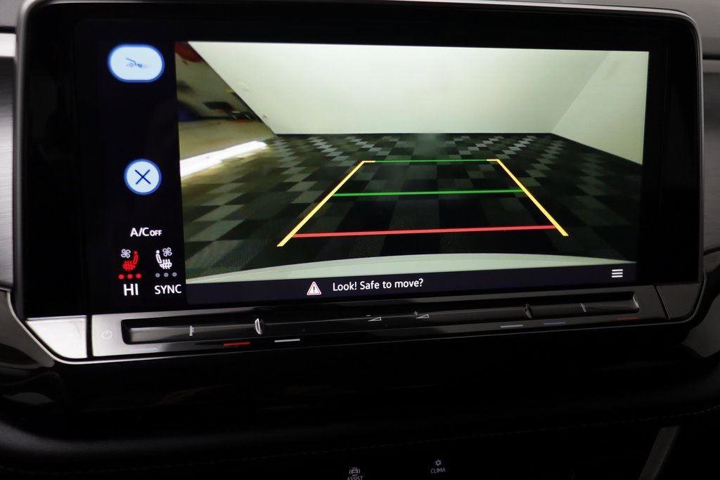 Used 2025 Volkswagen Atlas Cross Sport SE image 9