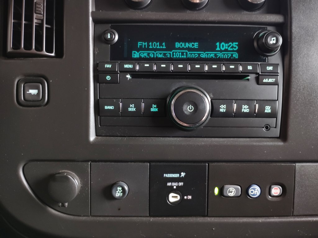 Used 2020 Chevrolet Express 3500 LS RWD image 34