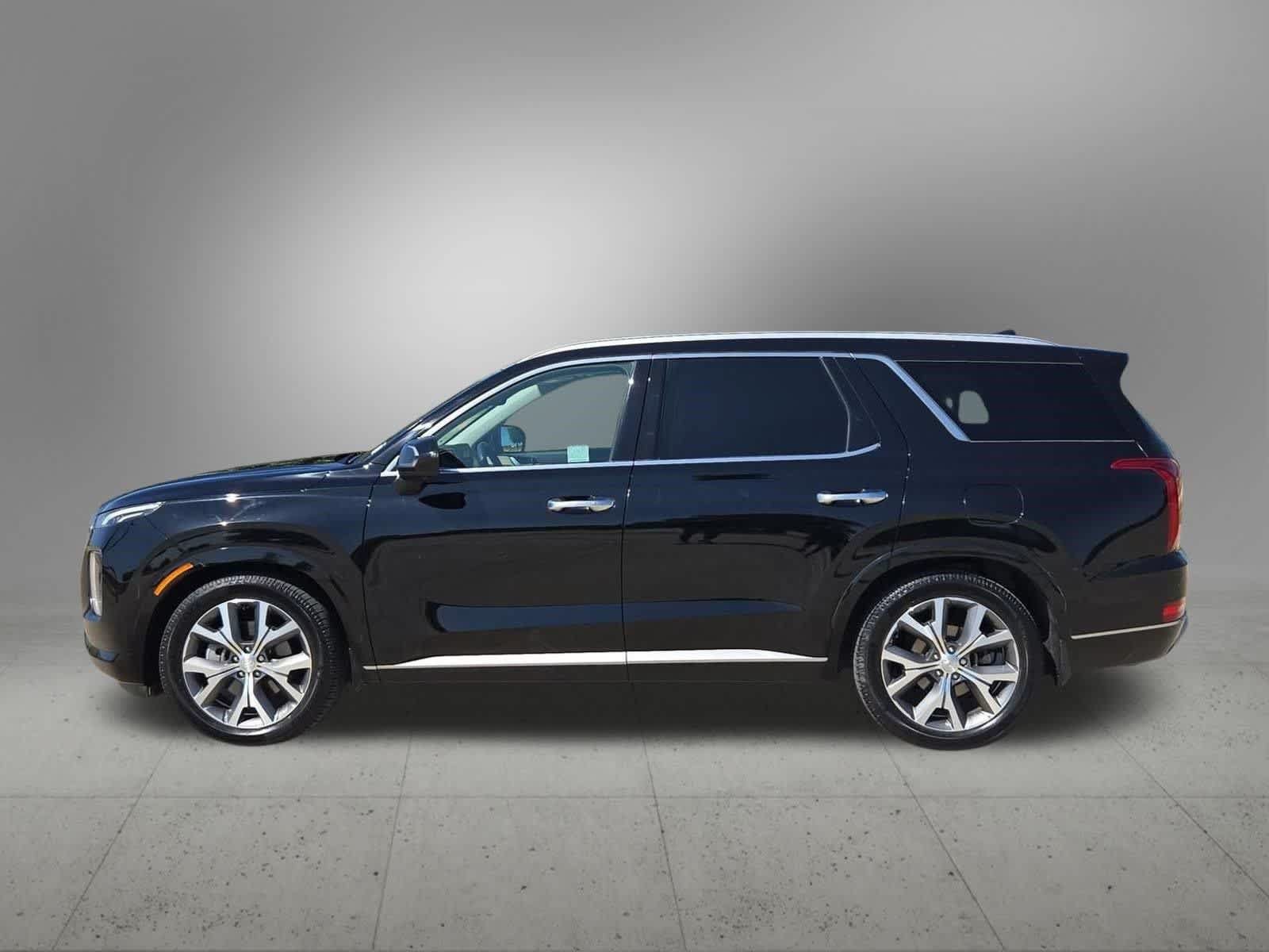 Used 2022 Hyundai Palisade Limited w/ Cargo Package AWD/4WD image 3