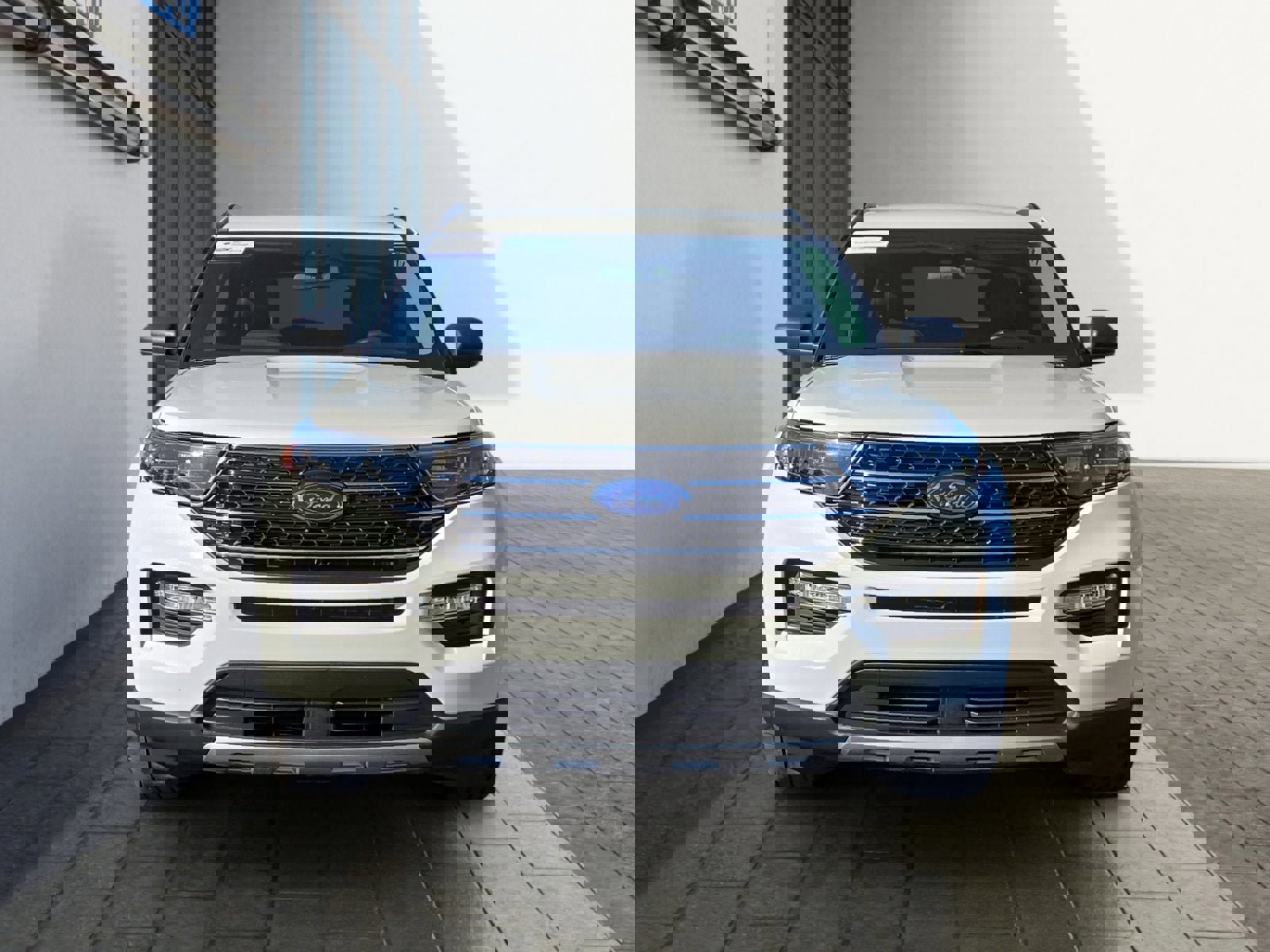 Certified 2022 Ford Explorer XLT w/ Equipment Group 202A image 8