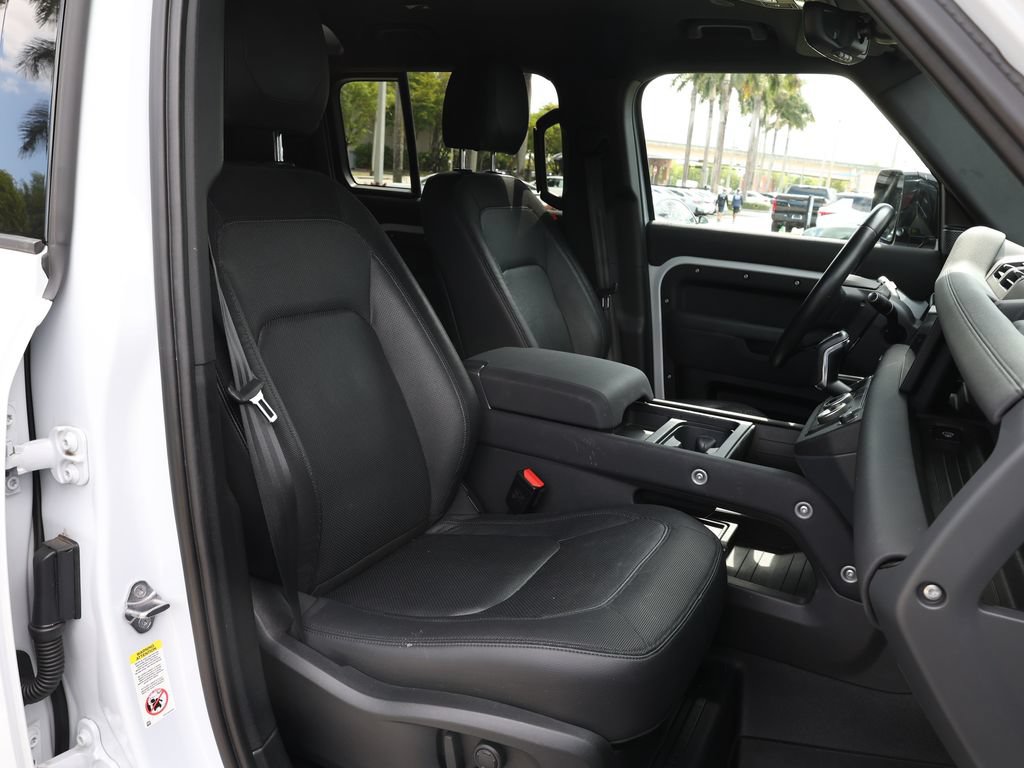 Used 2023 Land Rover Defender 110 X-Dynamic SE AWD/4WD image 23