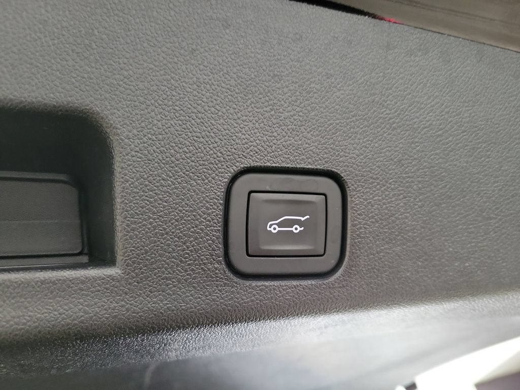 Certified 2025 Chevrolet Traverse Z71 w/ Driver Confidence Package AWD/4WD image 21