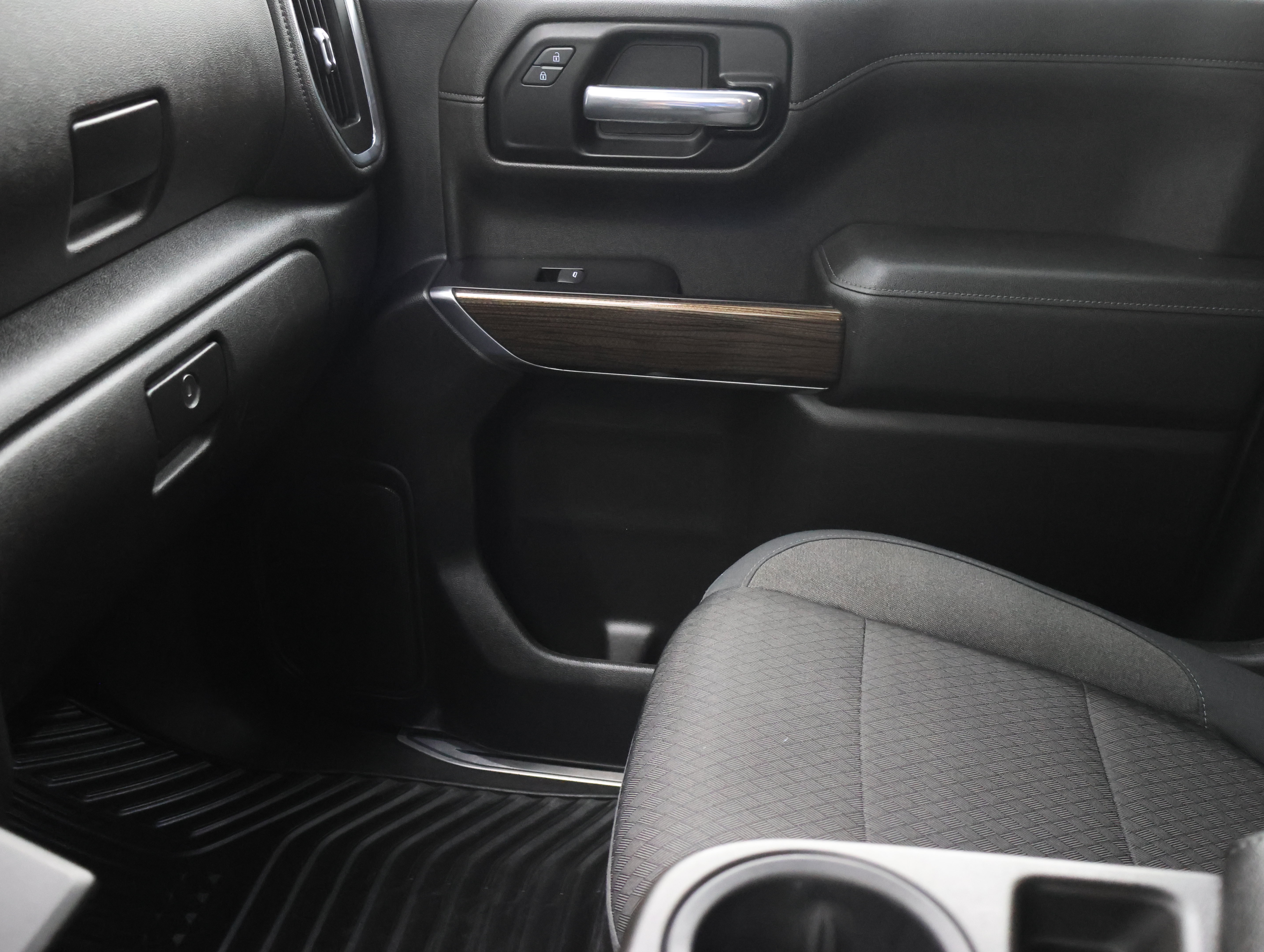 Used 2019 Chevrolet Silverado 1500 LT w/ All-Star Edition AWD/4WD image 13