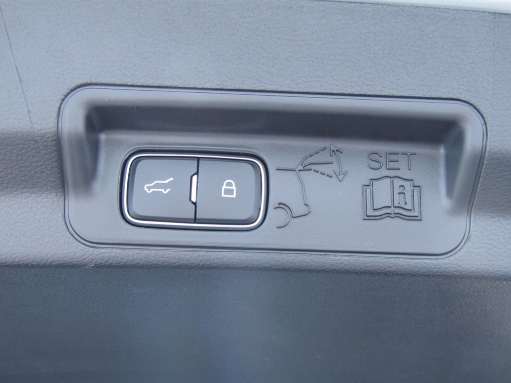 New 2026 Ford Explorer ST image 38