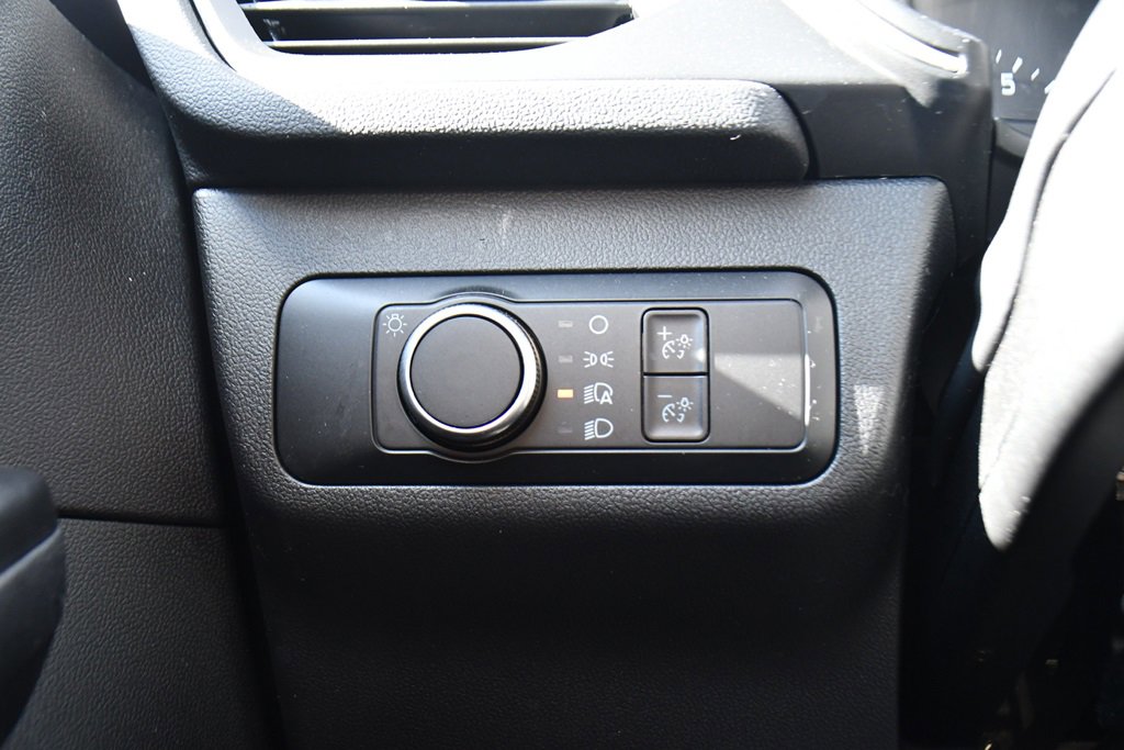 Used 2022 Ford Escape SE w/ Cold Weather Package image 26