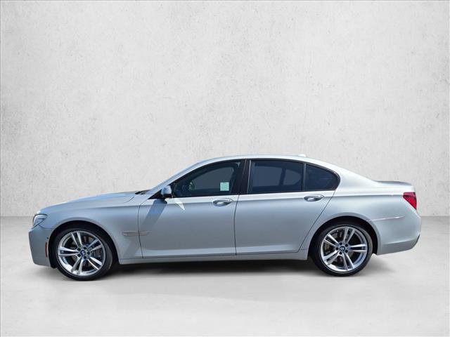 Used 2013 BMW 750i RWD image 9
