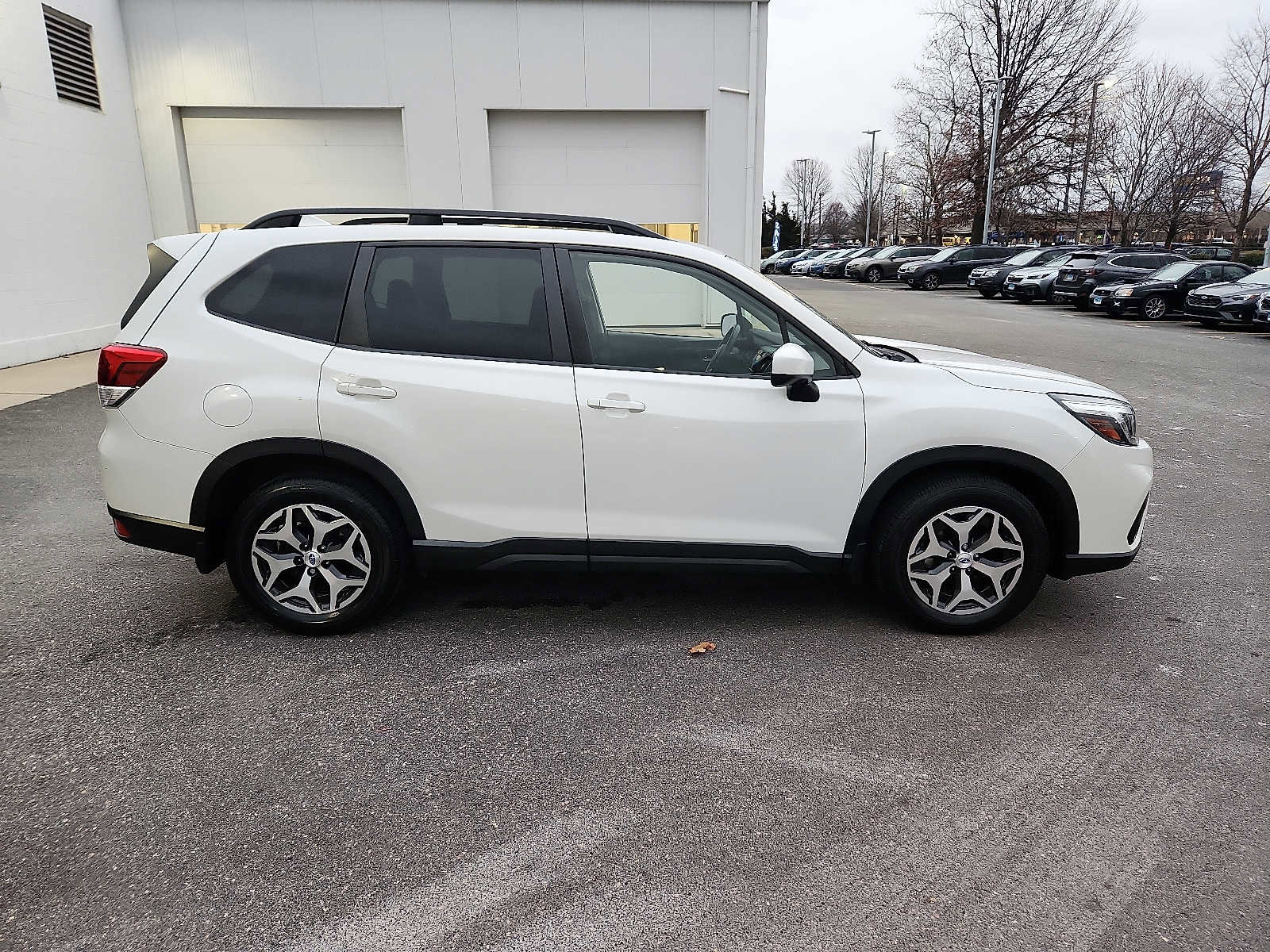 Used 2020 Subaru Forester Premium image 7
