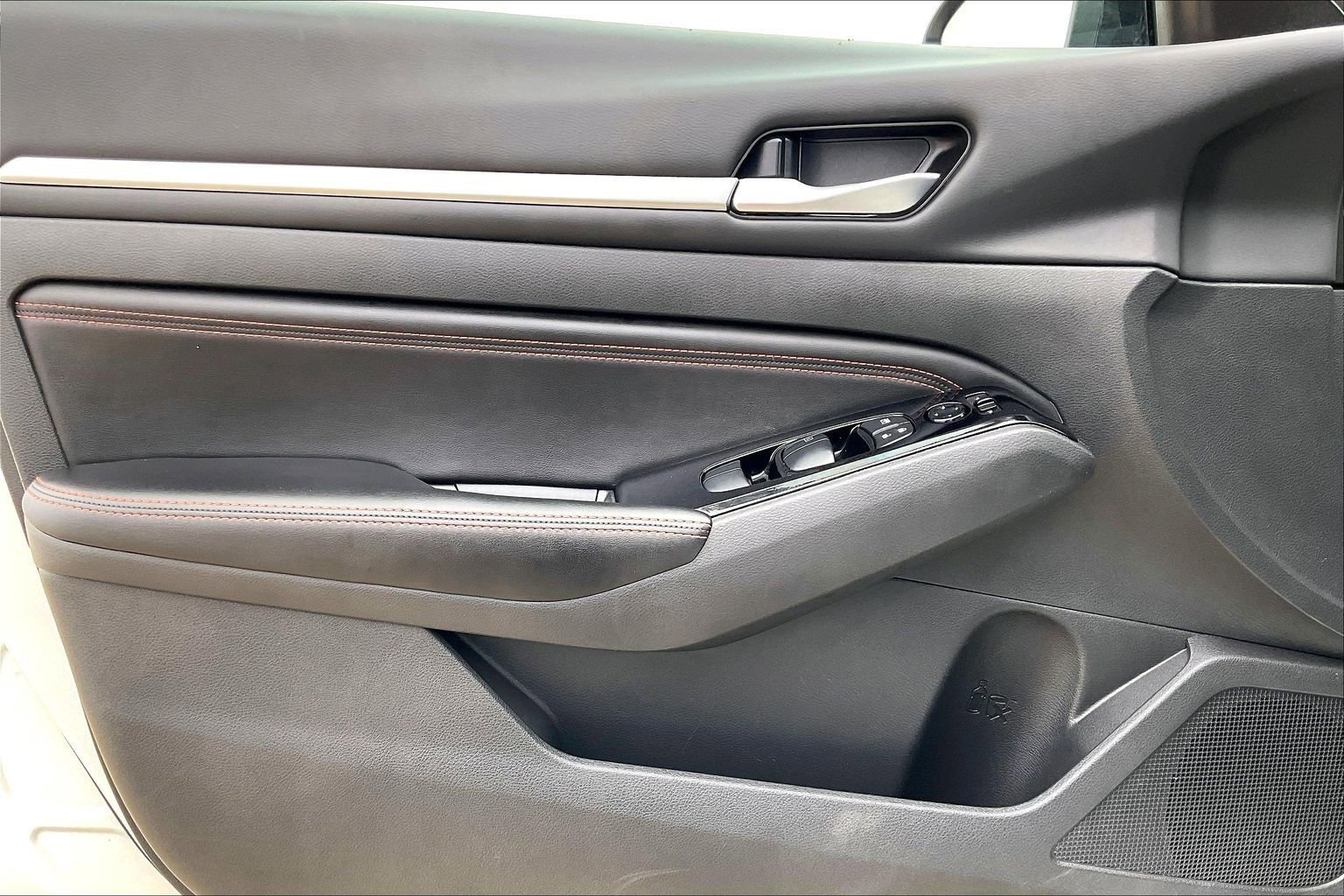 Used 2023 Nissan Altima 2.5 SR image 15