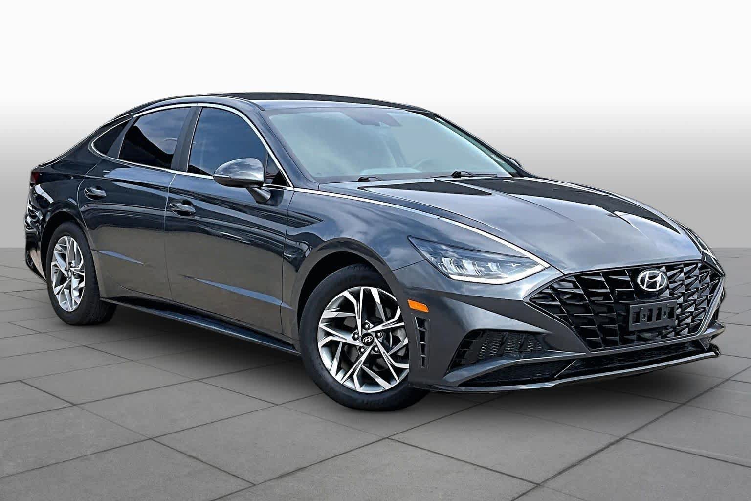 Used 2023 Hyundai Sonata SEL FWD image 3