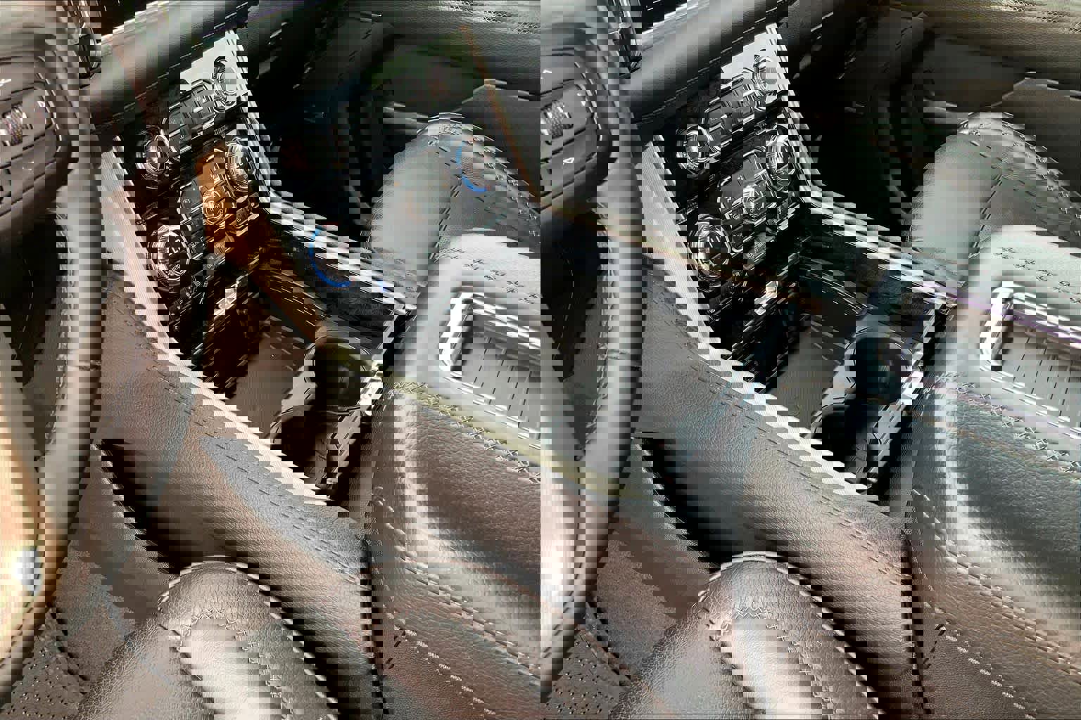 Used 2023 GMC Yukon XL Denali image 16