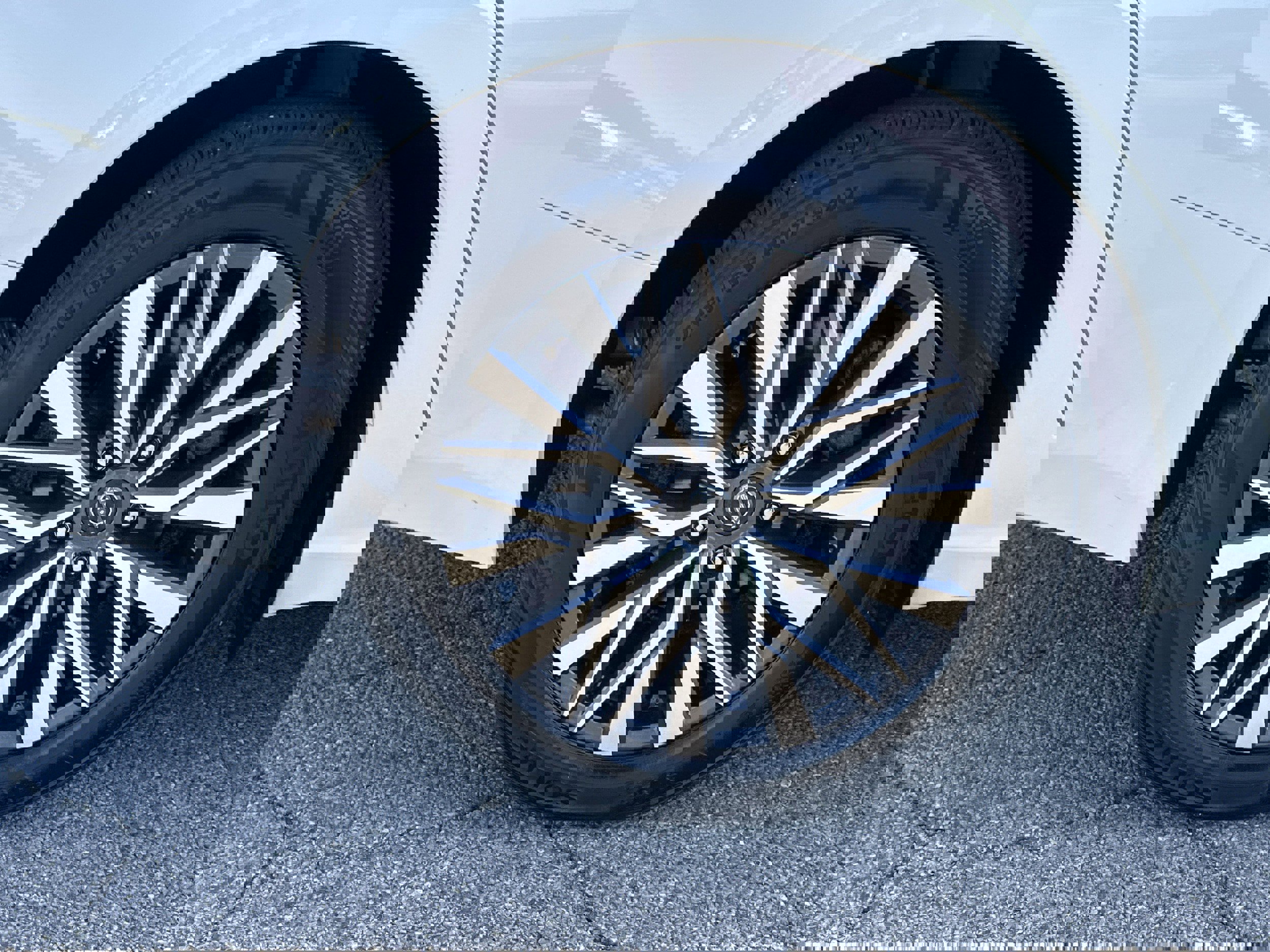 Used 2025 Nissan Altima 2.5 SV image 17