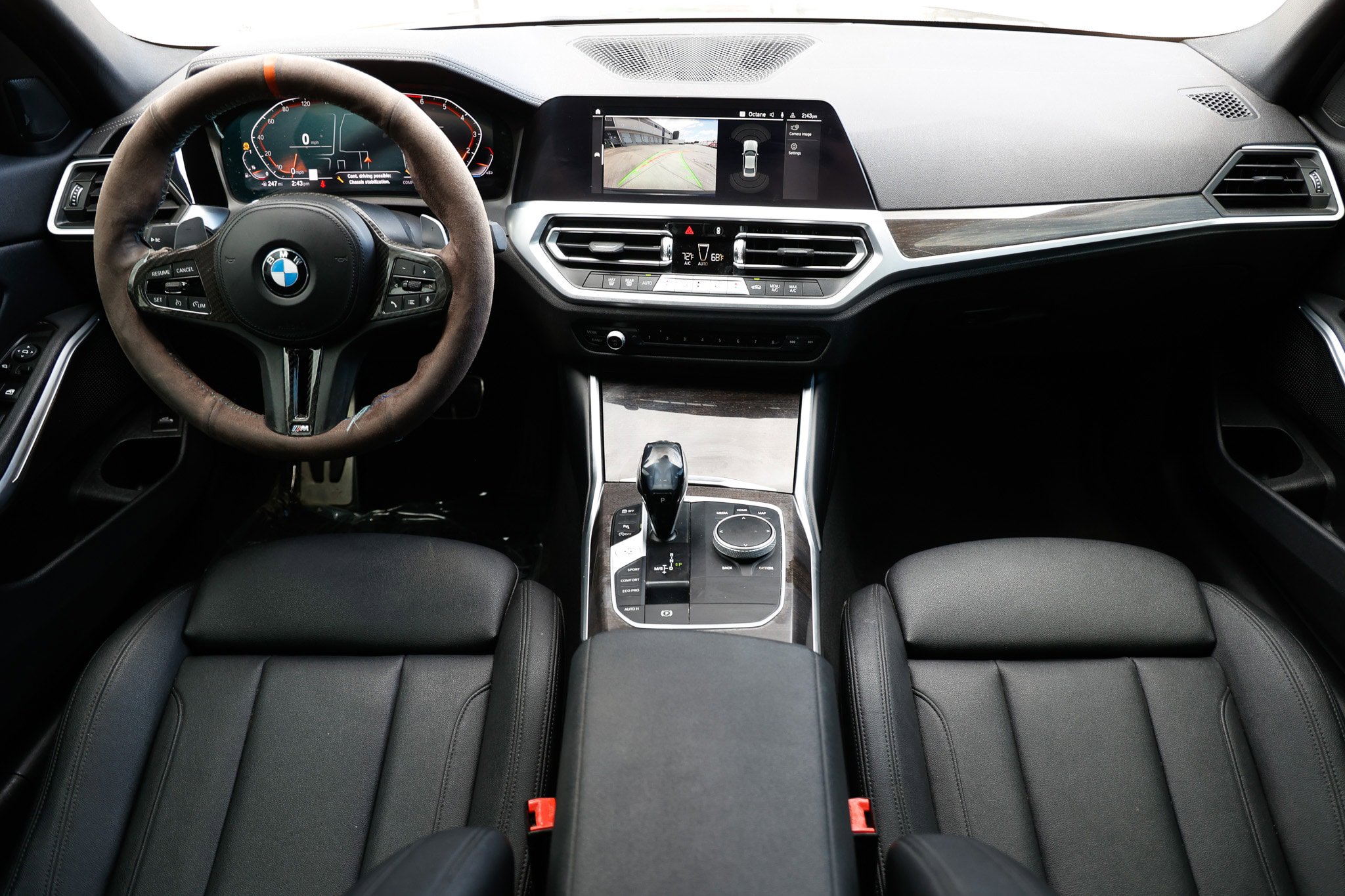 Used 2020 BMW 330i Sedan w/ M Sport Package RWD image 2