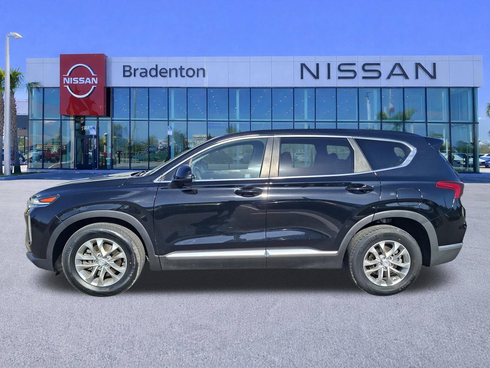 Used 2020 Hyundai Santa Fe SE AWD/4WD image 8