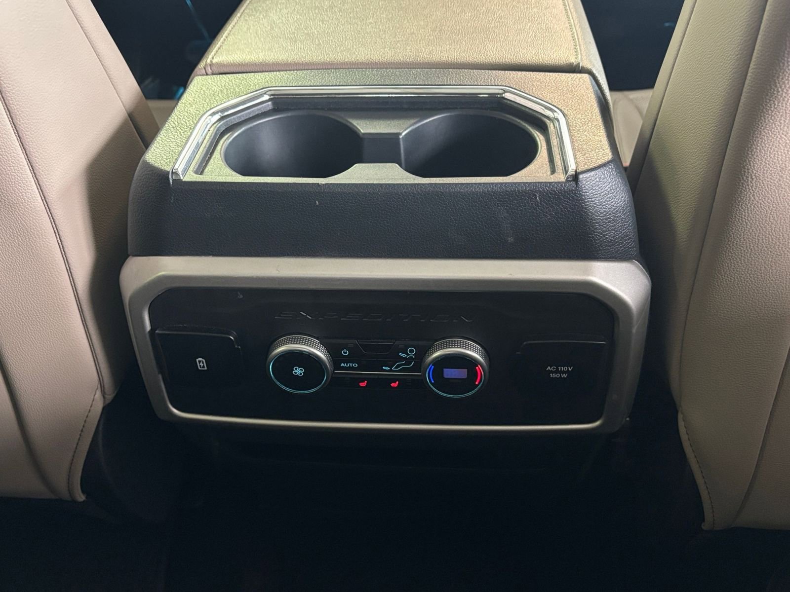 Used 2024 Ford Expedition Limited RWD image 27