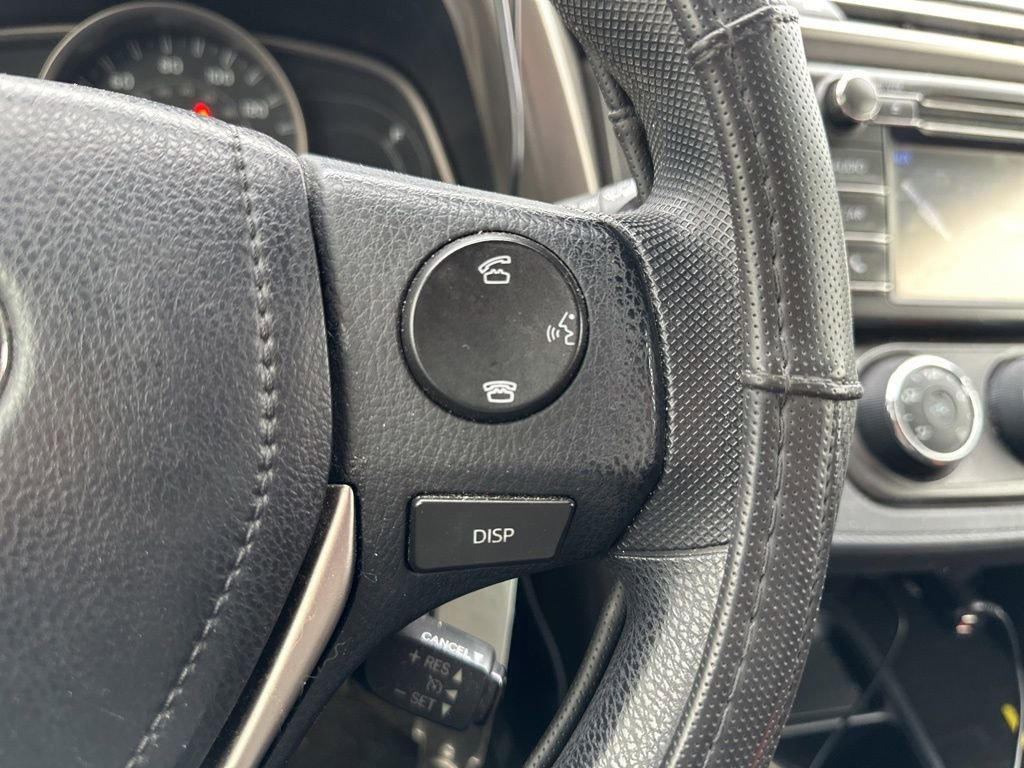 Used 2015 Toyota RAV4 LE image 21
