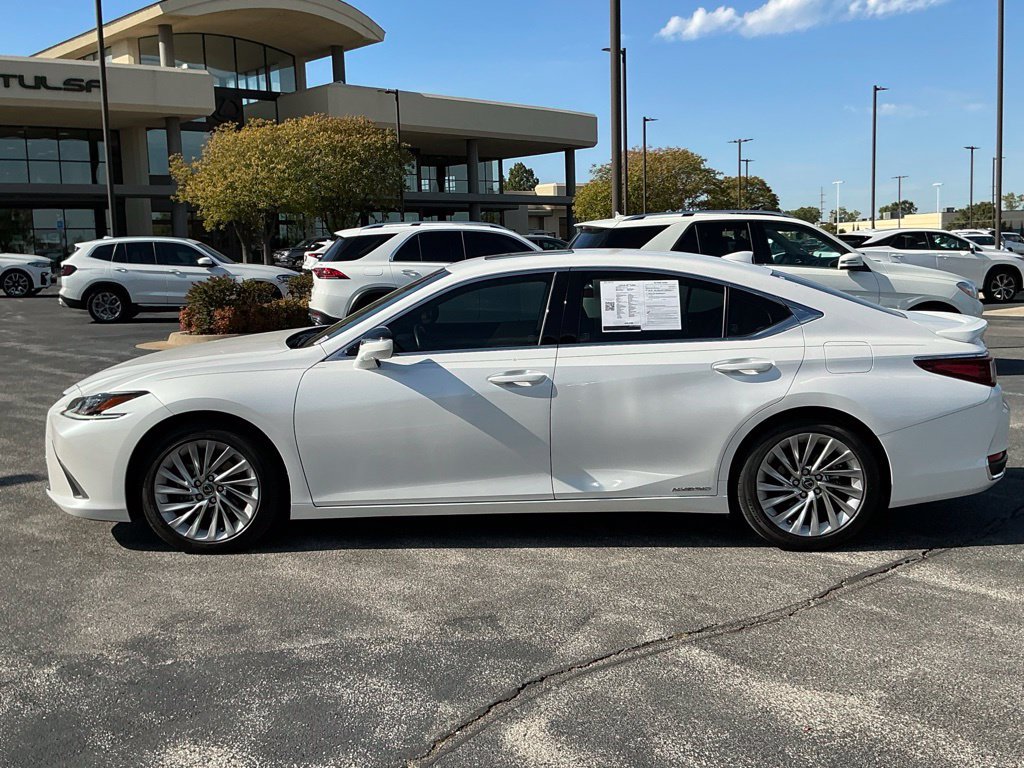 Used 2019 Lexus ES 300h FWD image 6