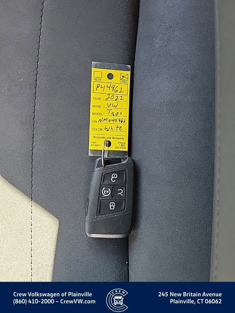 Certified 2022 Volkswagen Taos SE image 36